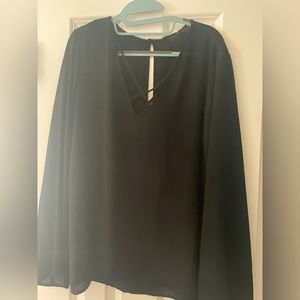 Black longed sleeved blouse
